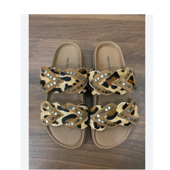 Free People Shoes - NEW 🐆 Free People Leopard Patterned Studded Slides